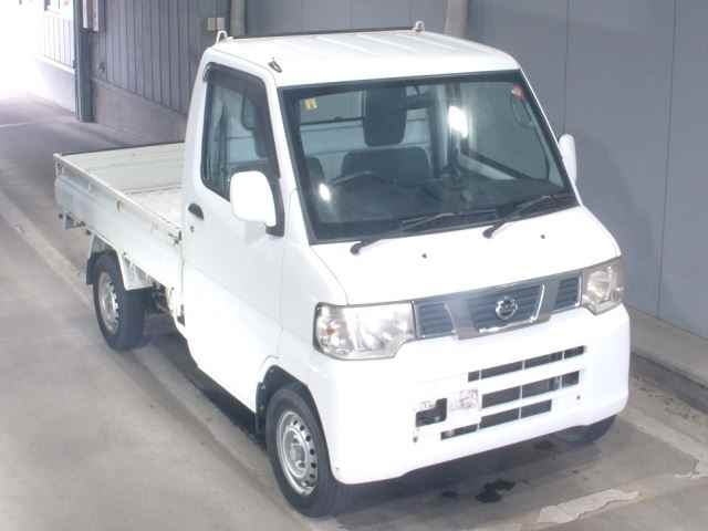NISSAN CLIPPER TRUCK 2013