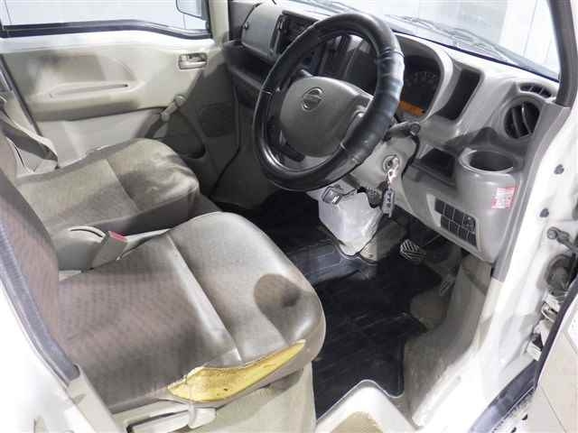 NISSAN CLIPPER VAN 2015