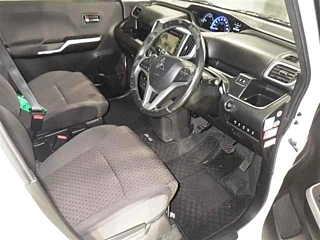 MITSUBISHI DELICA D2 2016