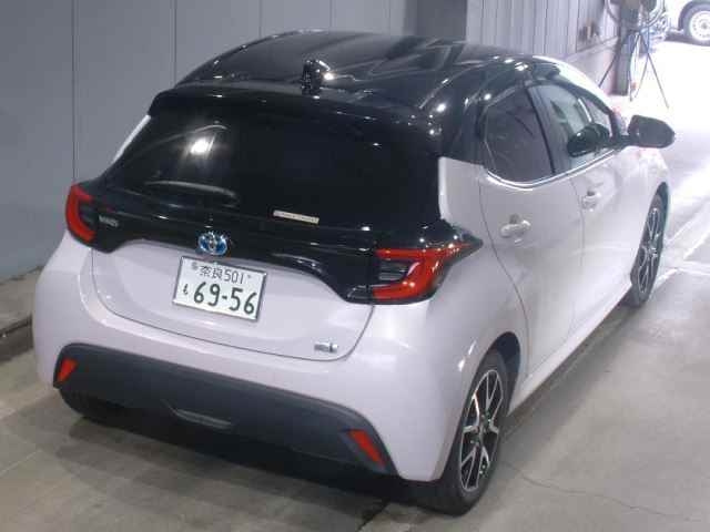 TOYOTA YARIS 2021