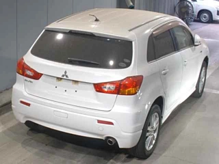 MITSUBISHI RVR 2011