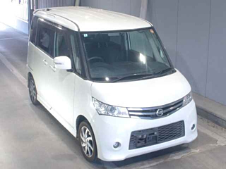 NISSAN ROOX 2010