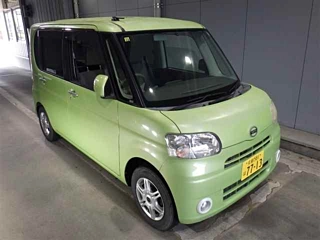DAIHATSU TANTO 2012