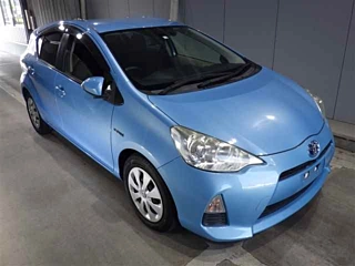 TOYOTA AQUA 2012