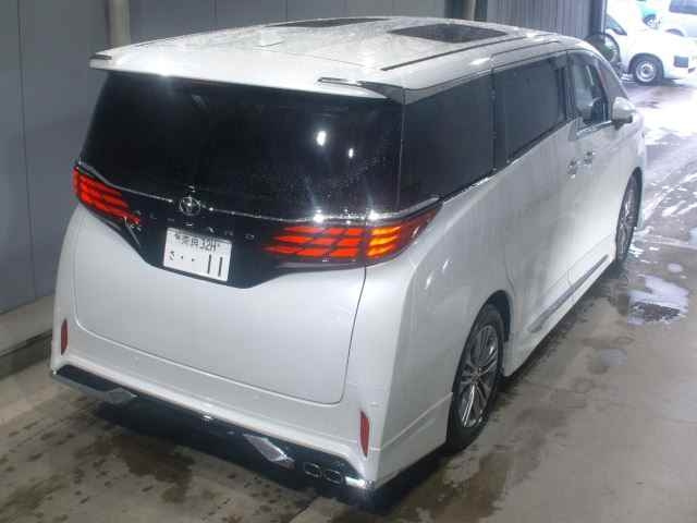 TOYOTA ALPHARD 2024