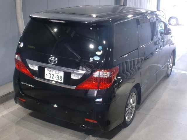 TOYOTA ALPHARD 2011