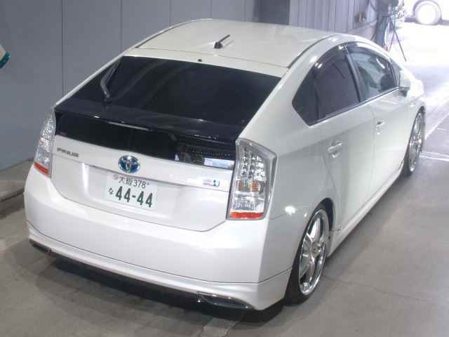 TOYOTA PRIUS 2010
