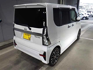 DAIHATSU TANTO 2020