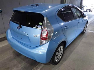 TOYOTA AQUA 2012