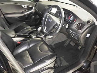 VOLVO V40 2013