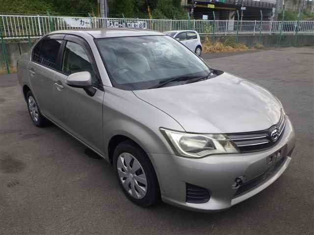TOYOTA COROLLA AXIO 2013