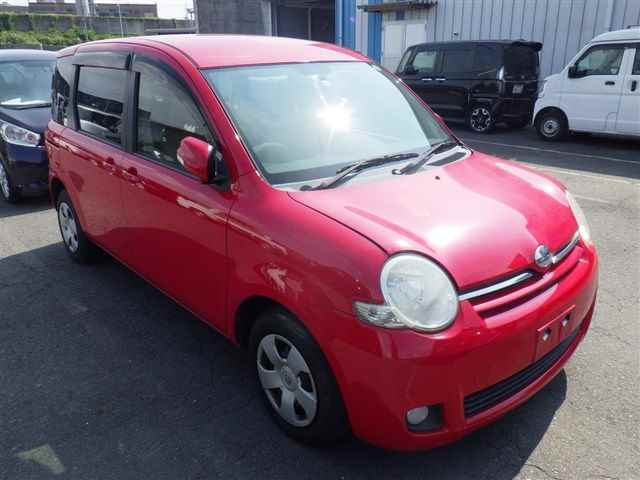 TOYOTA SIENTA 2012