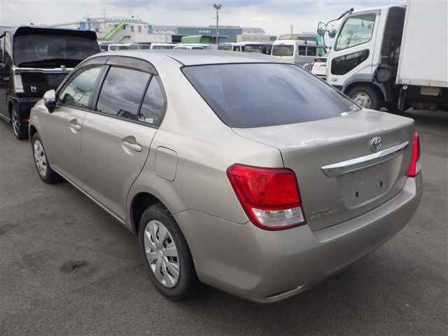 TOYOTA COROLLA AXIO 2013