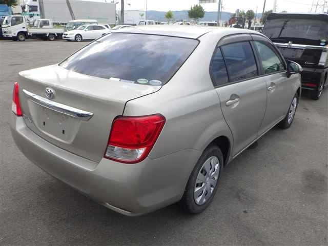 TOYOTA COROLLA AXIO 2013