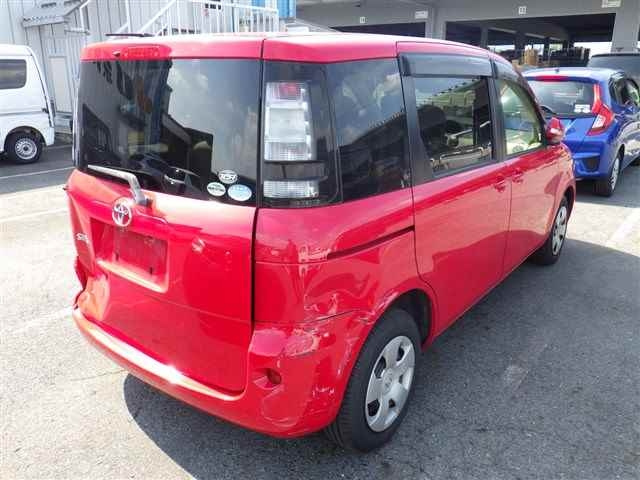 TOYOTA SIENTA 2012