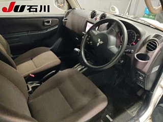 MITSUBISHI PAJERO MINI 2012