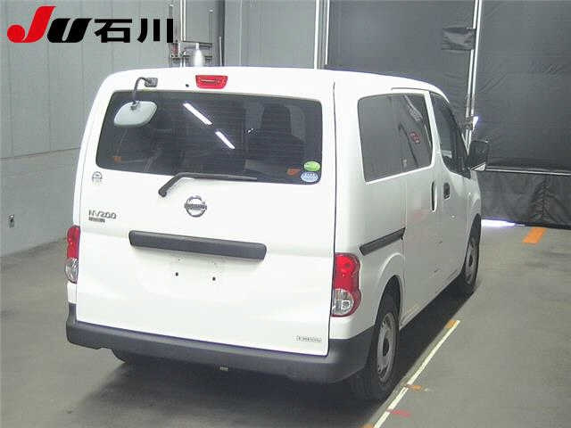 NISSAN NV200 2020