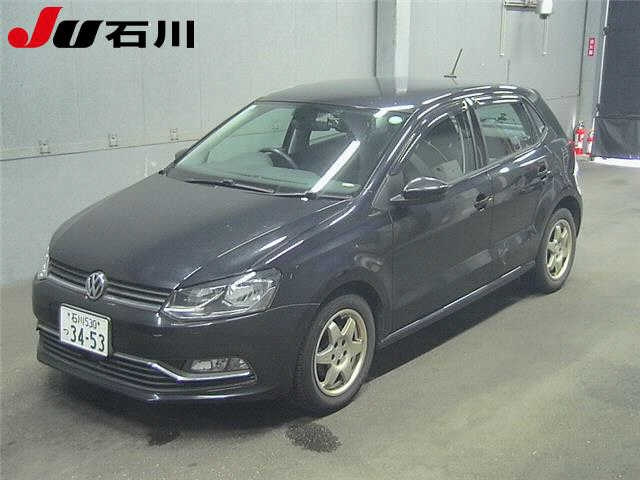 VOLKSWAGEN POLO 2015
