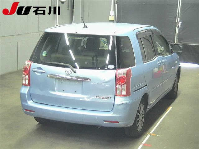 TOYOTA RAUM 2009