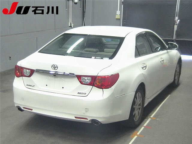 TOYOTA MARK X 2010