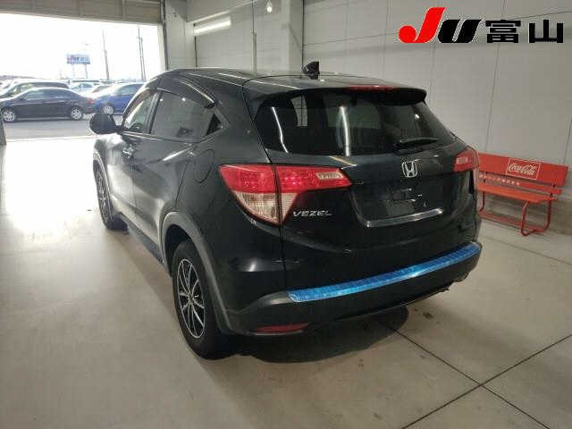 HONDA VEZEL 2015