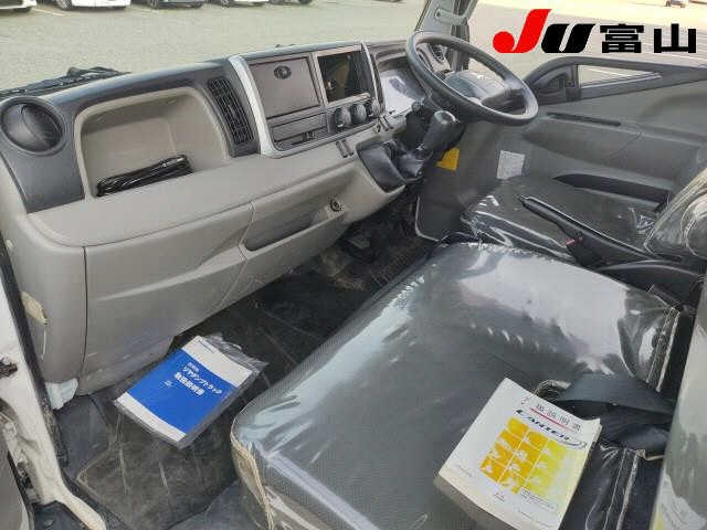 MITSUBISHI CANTER 2016