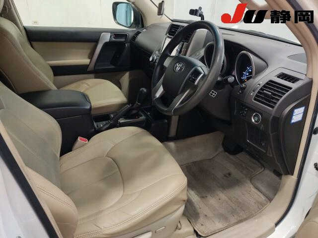 TOYOTA LAND CRUISER PRADO 2013