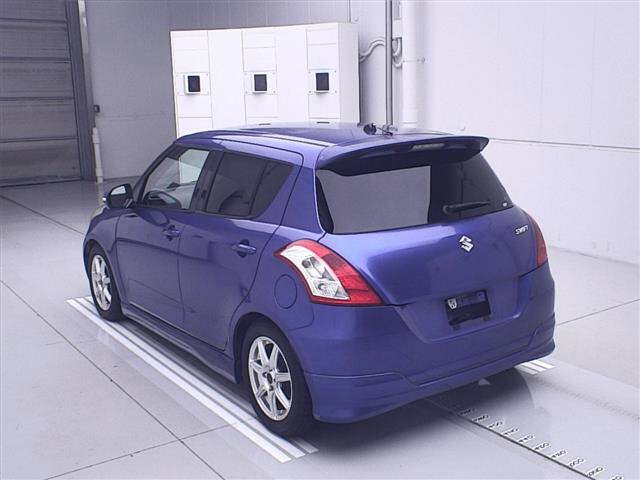 SUZUKI SWIFT 2012