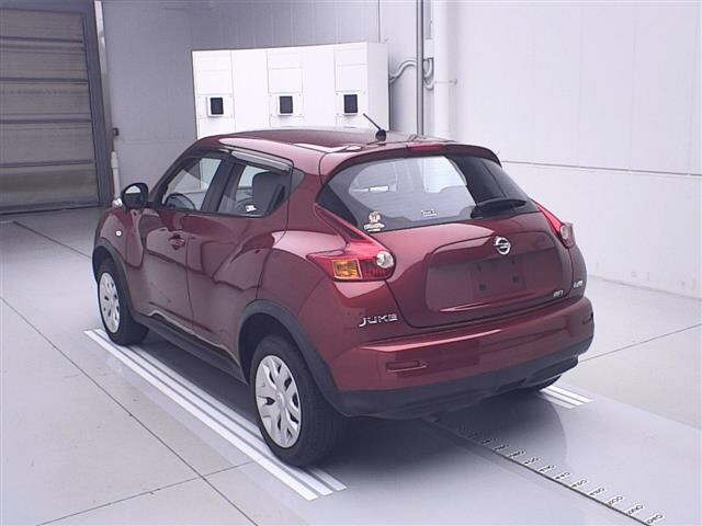 NISSAN JUKE 2010