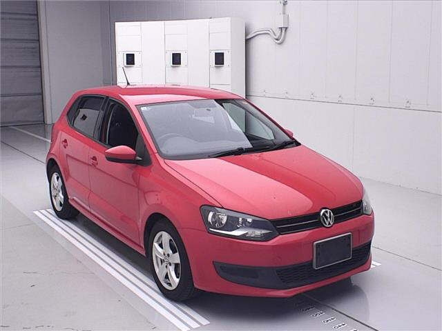 VOLKSWAGEN POLO 2013
