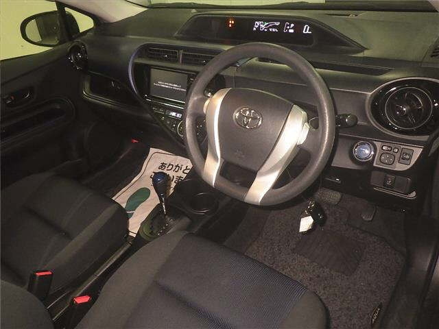 TOYOTA AQUA 2015