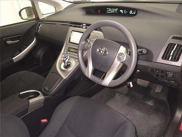 TOYOTA PRIUS 2015