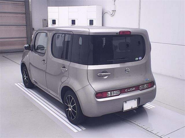 NISSAN CUBE 2013