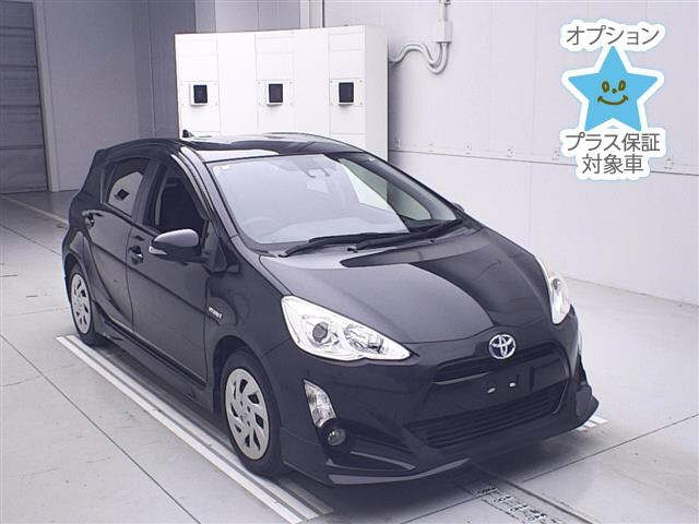 TOYOTA AQUA 2016