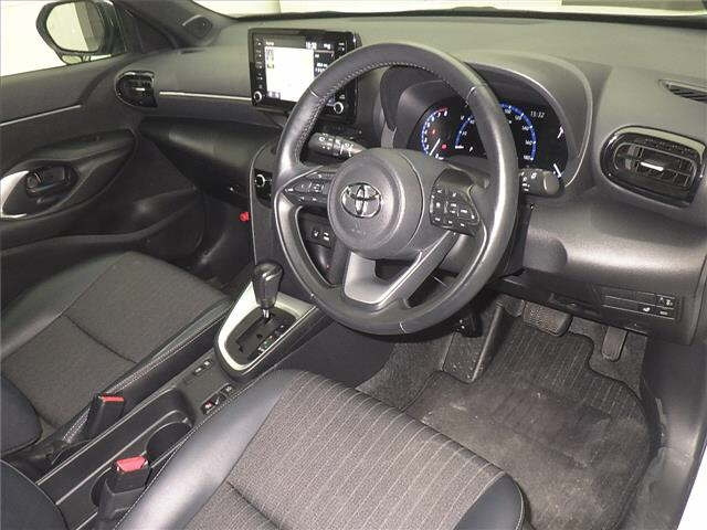 TOYOTA YARIS CROSS 2023
