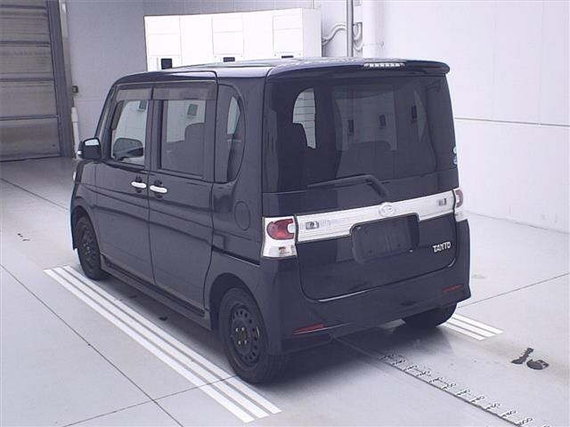 DAIHATSU TANTO 2008