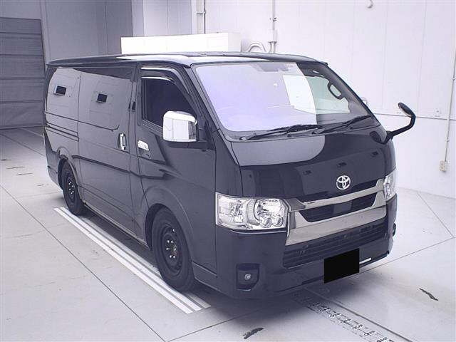 TOYOTA HIACE VAN 2023