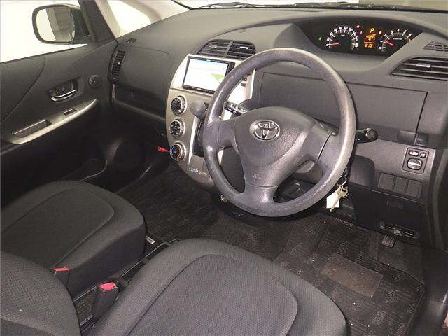 TOYOTA RACTIS 2010