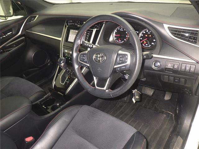 TOYOTA HARRIER 2017