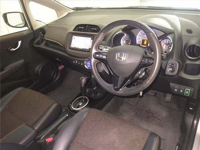 HONDA FIT SHUTTLE 2013