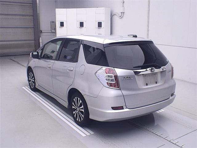 HONDA FIT SHUTTLE 2013