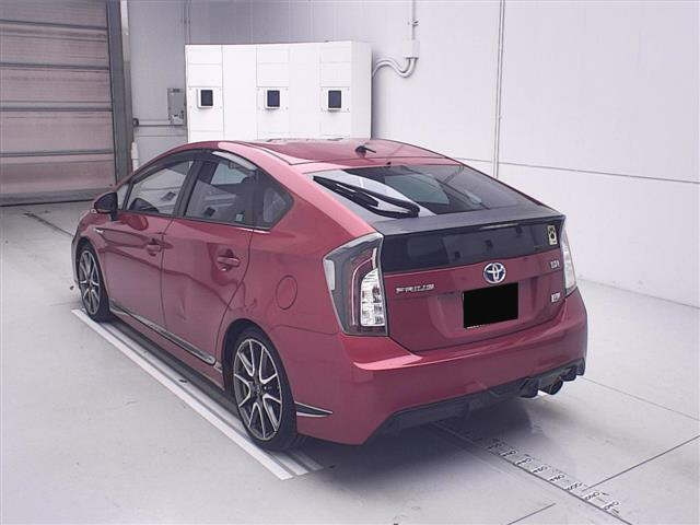 TOYOTA PRIUS 2014