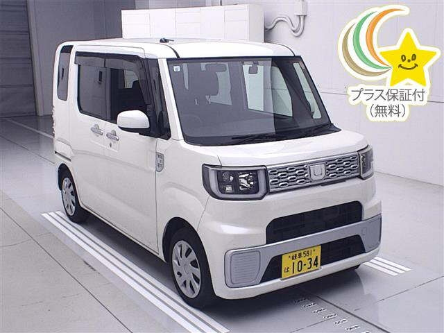 DAIHATSU WAKE 2015