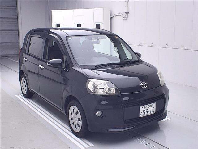TOYOTA PORTE 2015