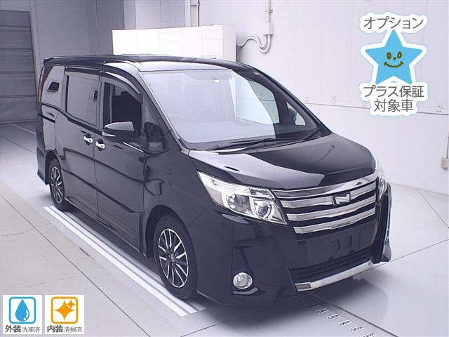 TOYOTA NOAH 2014