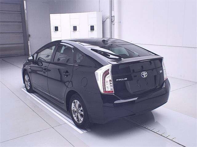 TOYOTA PRIUS 2012