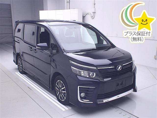 TOYOTA VOXY 2014