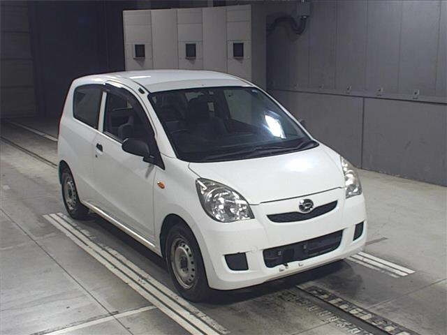 DAIHATSU MIRA 2011