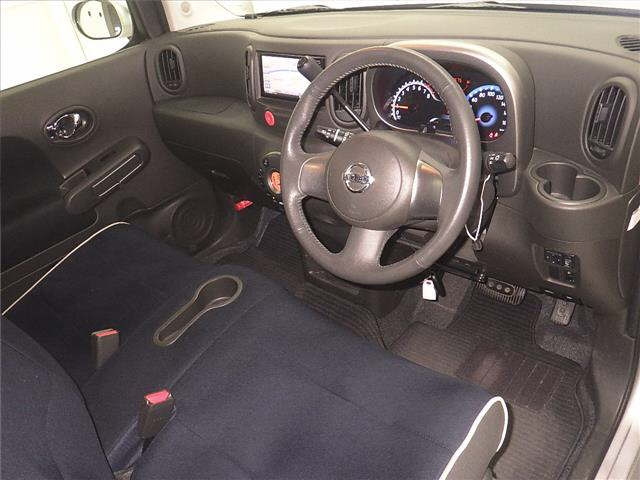 NISSAN CUBE 2012
