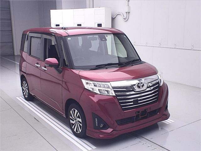 TOYOTA ROOMY 2017